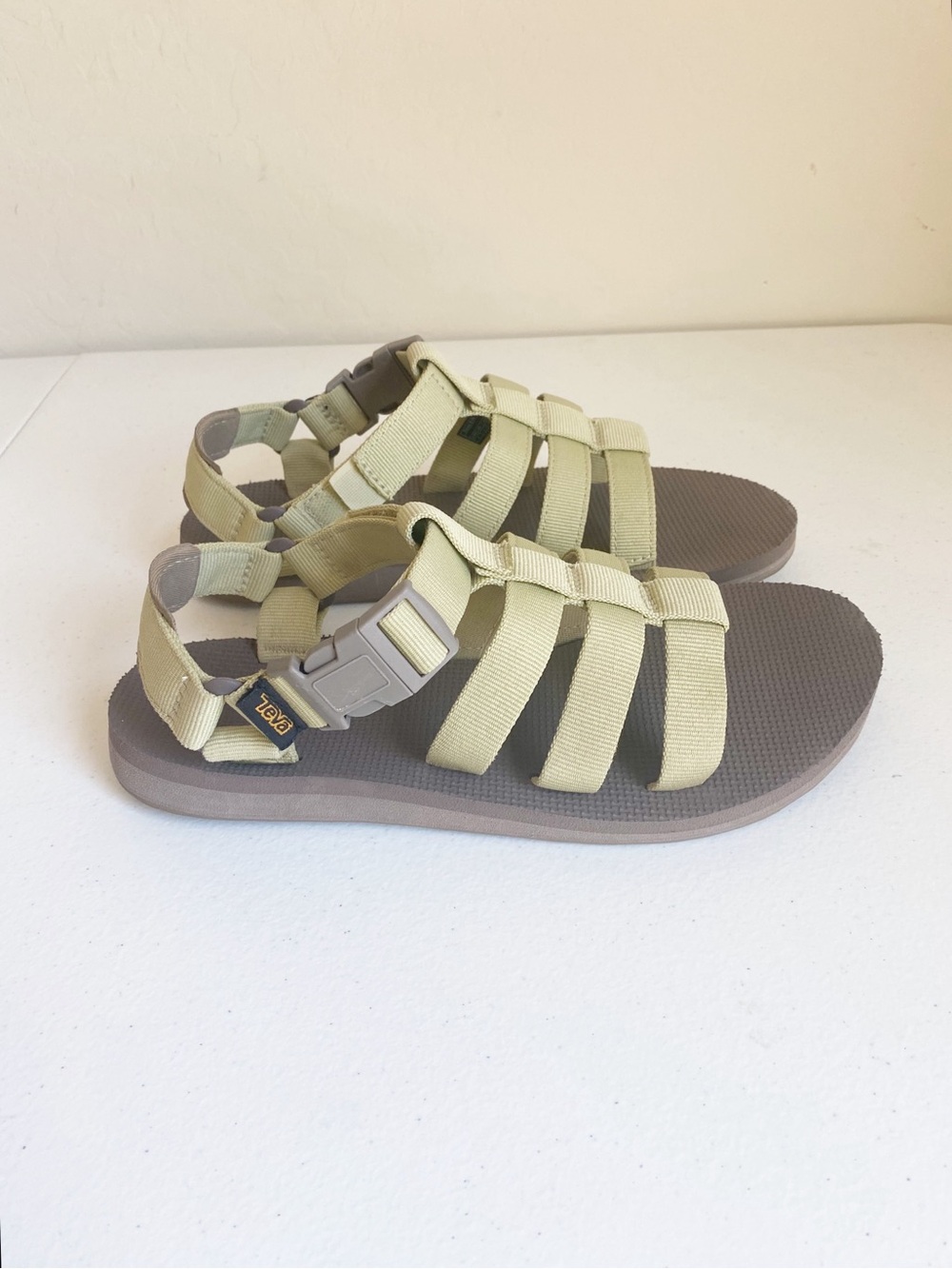 Teva Original Dorado Gladiator Sandal in Desert Sage/Green Sage Size 8